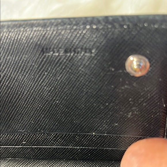 Prada Black Logo Vitello Move Long Leather Wallet p41 - Picture 6 of 16